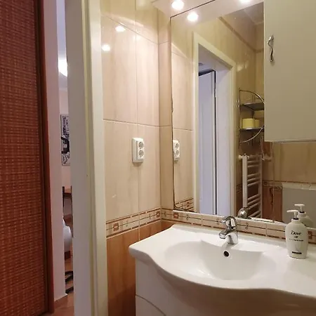 Apartament Bazsi Golden